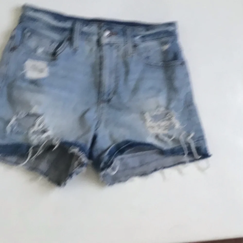 Joe's Alston Medium Wash Distressed Cut Off Denim Shorts • Size 25 🔴